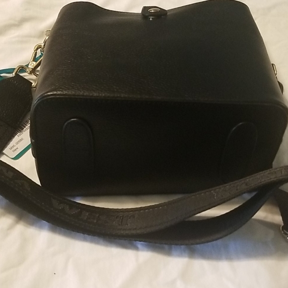 New black crossbody purse - Picture 3 of 6